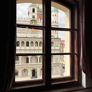 apartament-stary-rynek-41.poznan-hotels.com/